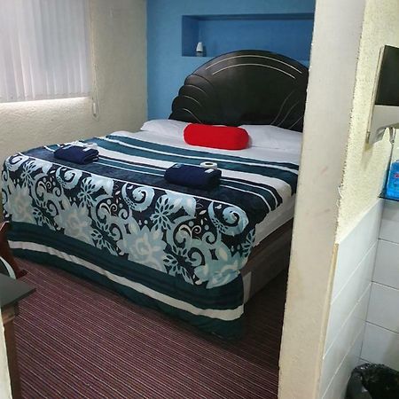 Hotel Kasa Kamelot 2 Quetzaltenango Esterno foto