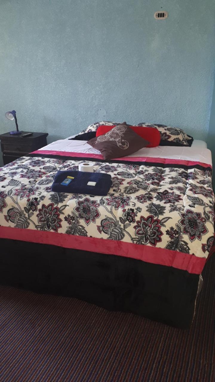 Hotel Kasa Kamelot 2 Quetzaltenango Esterno foto