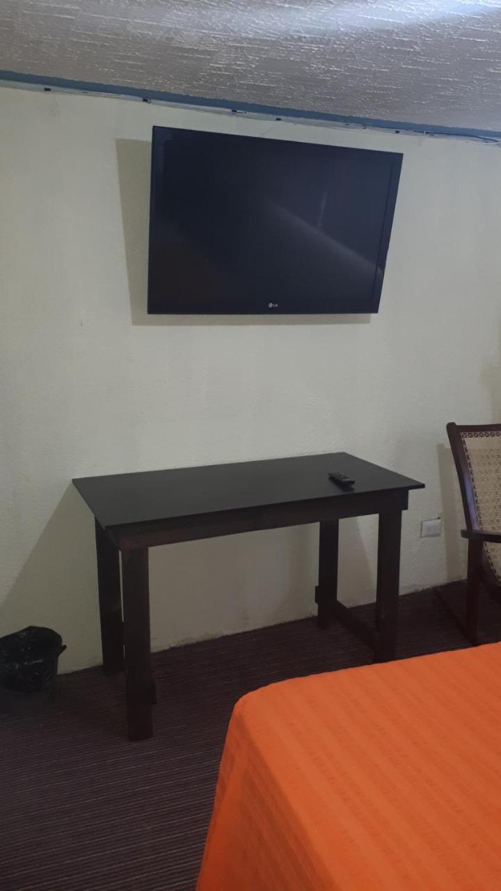 Hotel Kasa Kamelot 2 Quetzaltenango Esterno foto