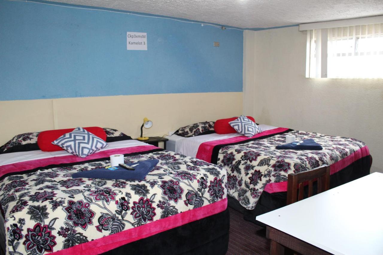 Hotel Kasa Kamelot 2 Quetzaltenango Esterno foto
