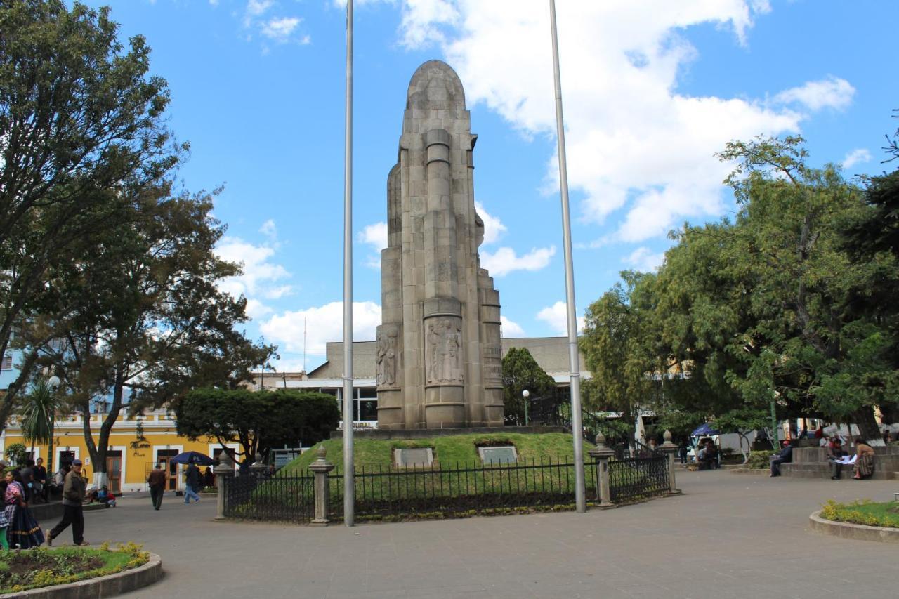 Hotel Kasa Kamelot 2 Quetzaltenango Esterno foto
