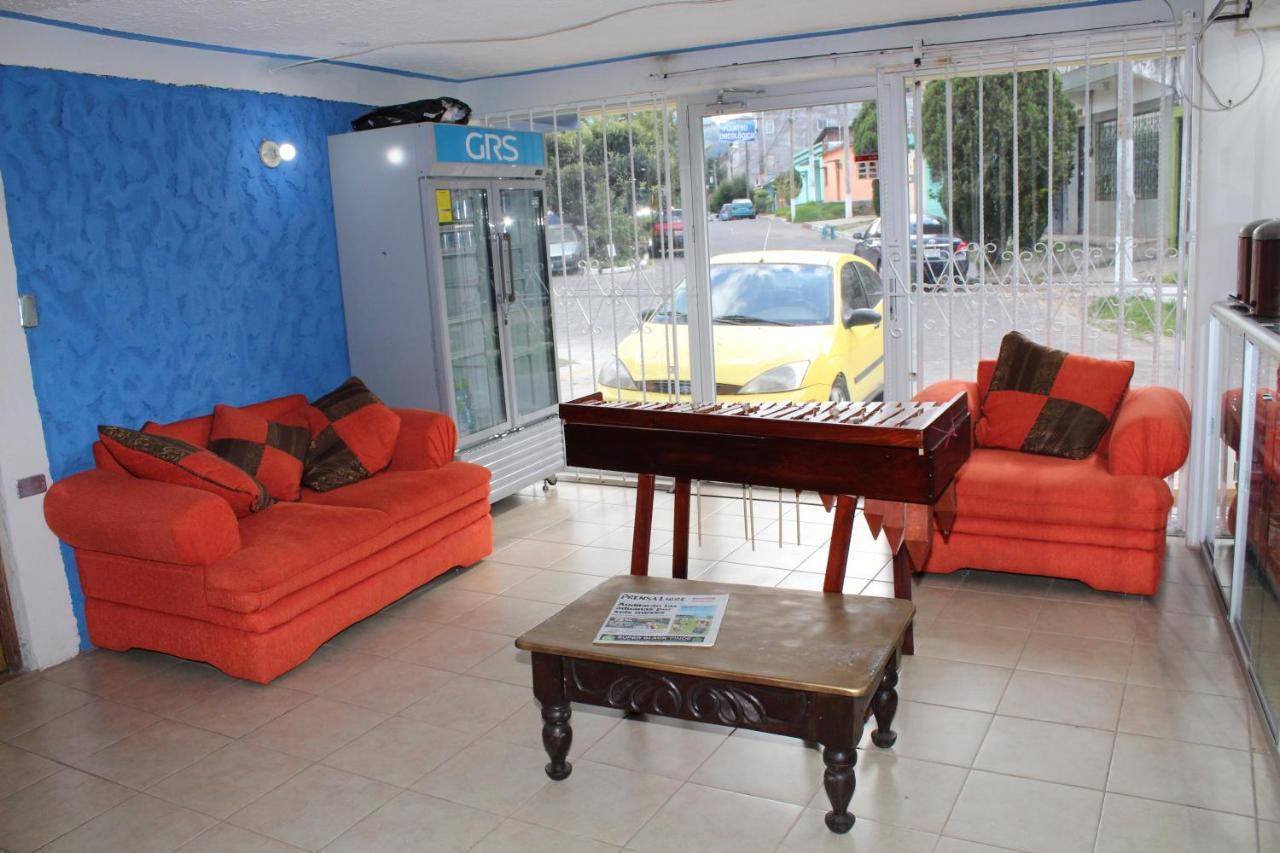 Hotel Kasa Kamelot 2 Quetzaltenango Esterno foto